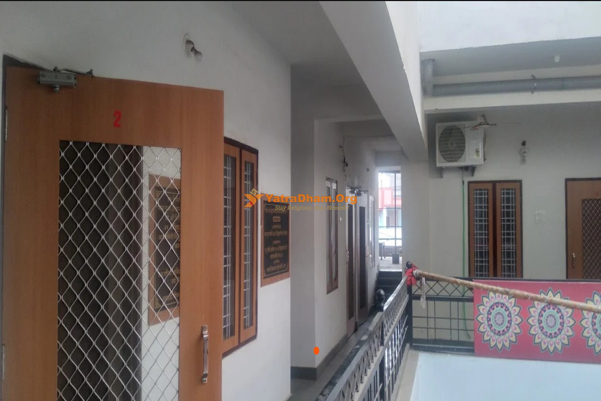 Kota - Shri Digambar Jain Dharamshala (Talwandi) - Passage Area
