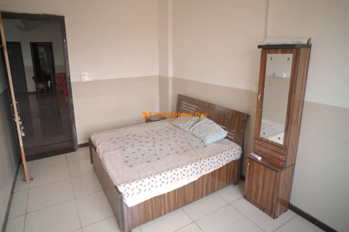Shri Somnath Dham Ashram Vrindavan Room View