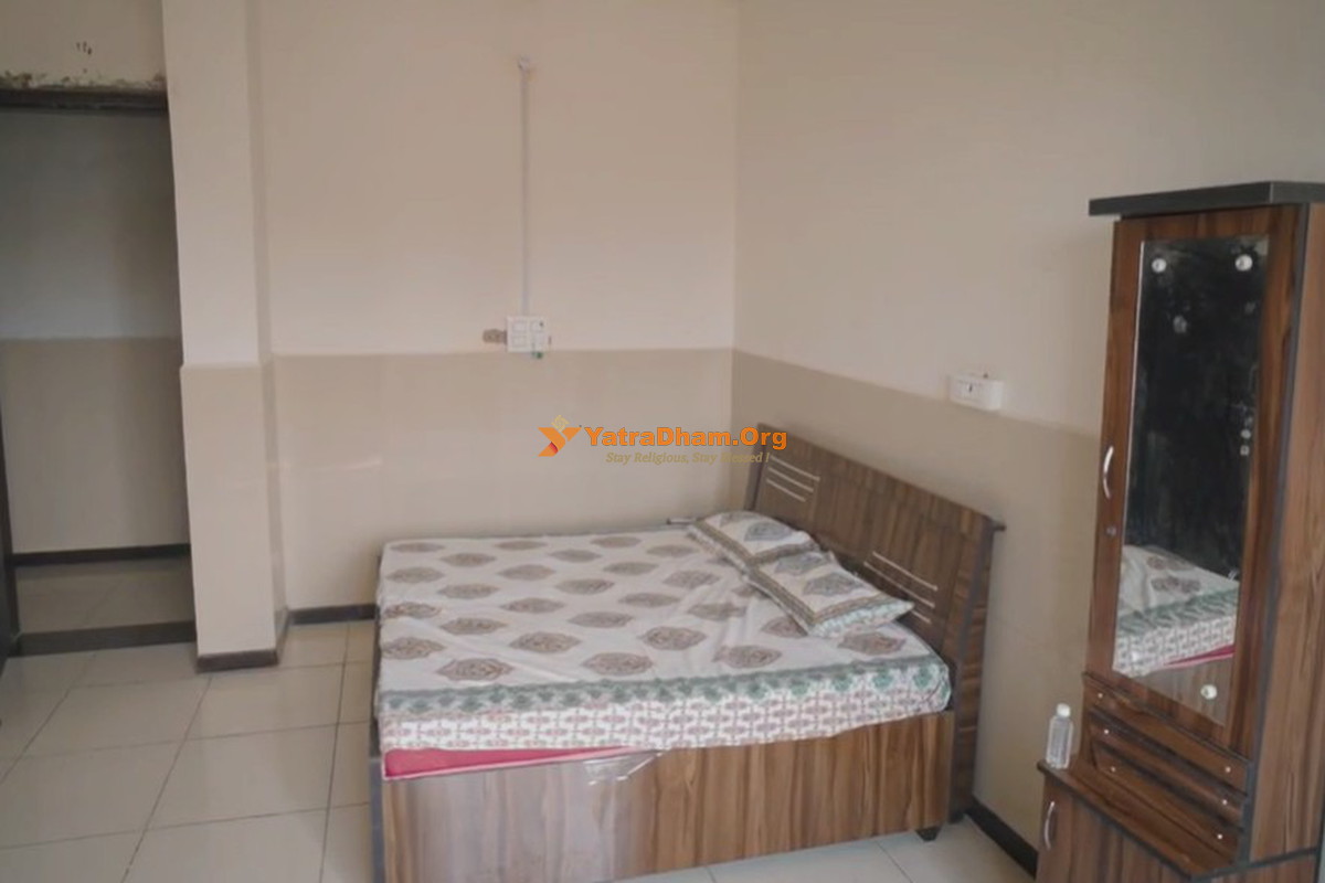 Shri Somnath Dham Ashram Vrindavan Room View