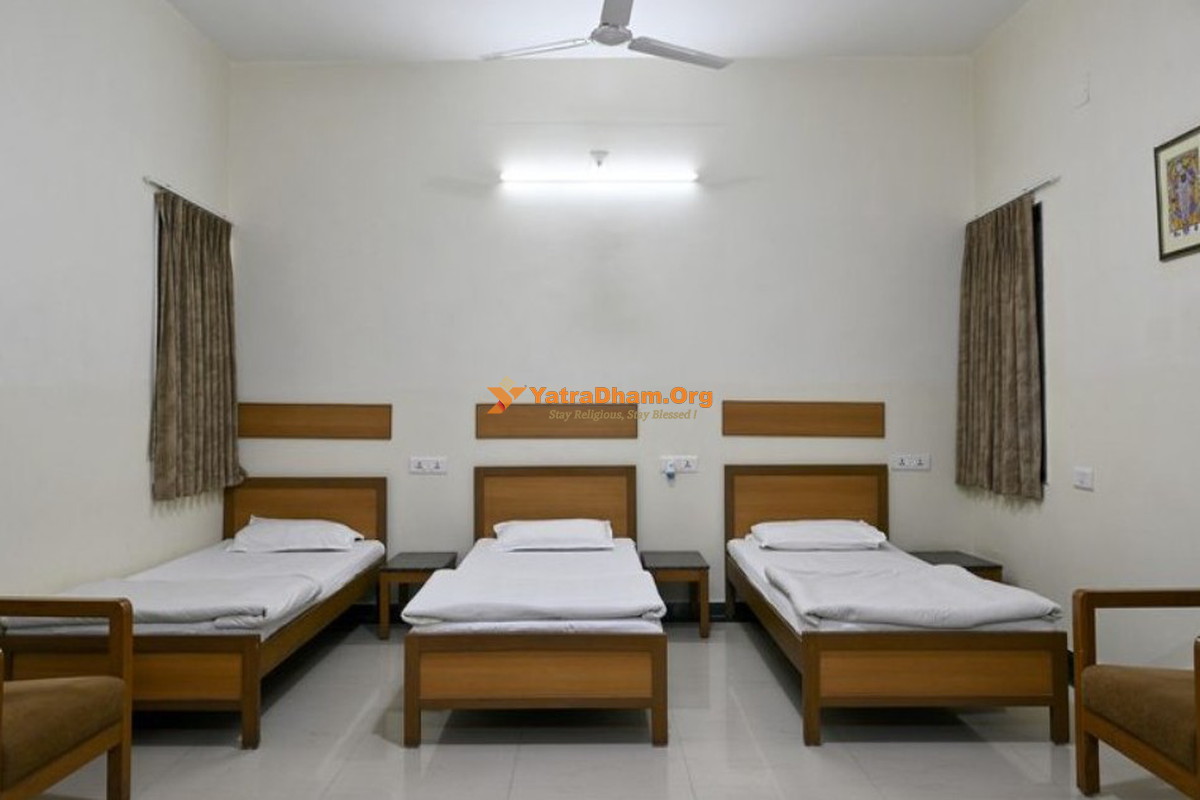 Reva Prabhu Sadan Nathdwara 5 Bed Room