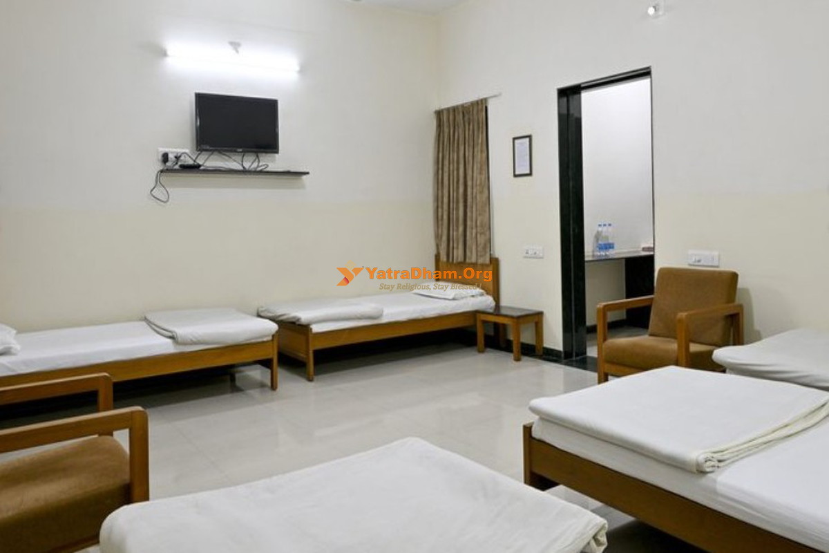 Reva Prabhu Sadan Nathdwara 5 Bed Room