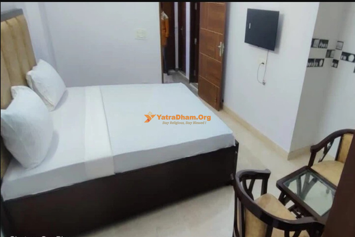 Hotel Raj Residency Delhi Room