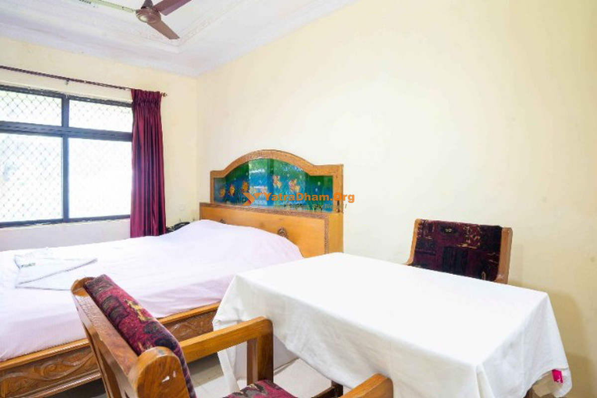 Hotel Tamil Nadu (Unit -1) Courtallam Room