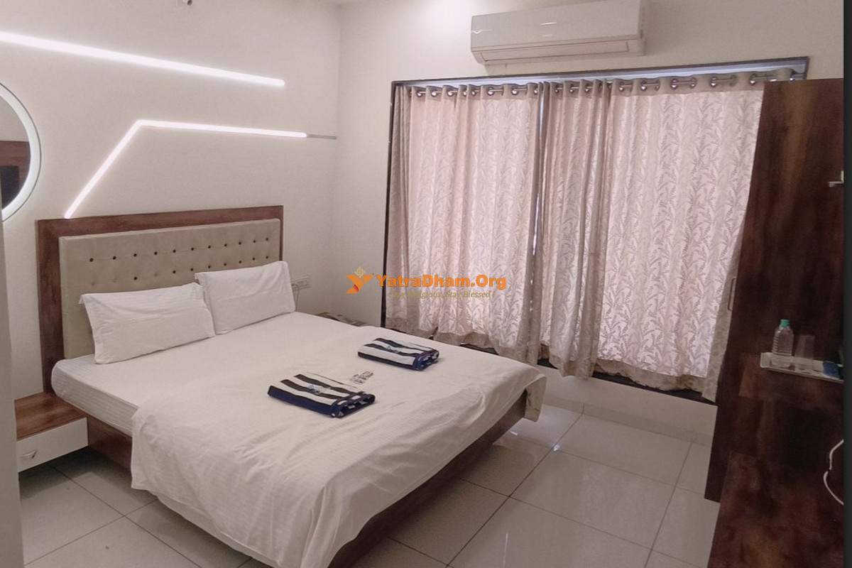 Hotel Kailash - Kagvad 2 Bed AC Room