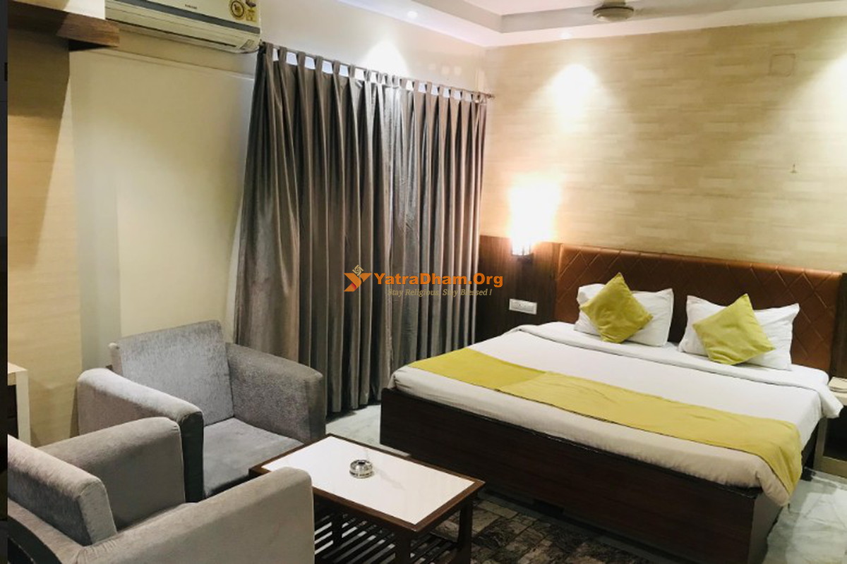 Hotel Pallavi Internatioanl - Kolkata 2 Bed Room View