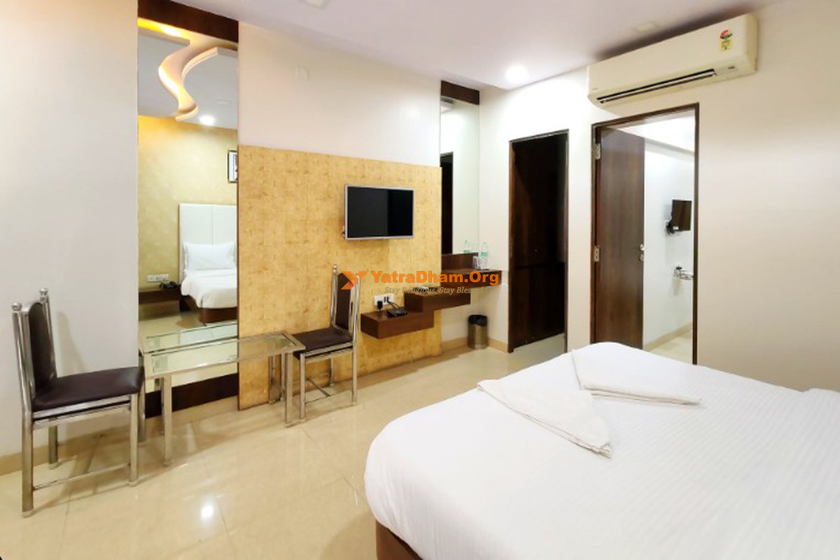 Hotel Great Samrat - Khopoli 2 Bed Room View