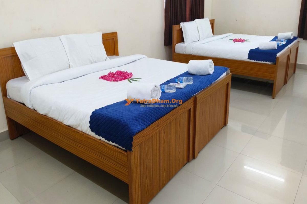 Hotel Aalayam Rameshwaram 4 Bed Room View
