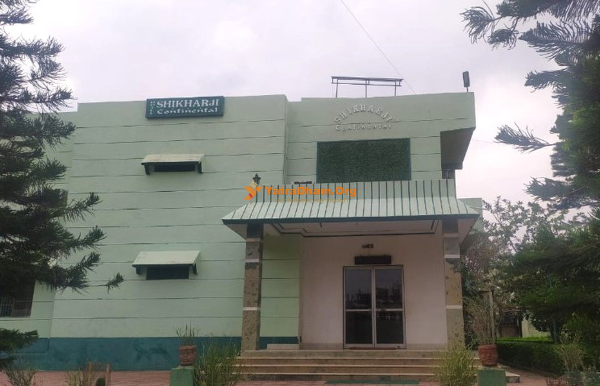 Shikharji Hotel Shikharji Continental Seating Area View