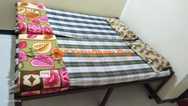 Hotel Shri Sainnche Chandrakamal Shirdi 2 Bed Room