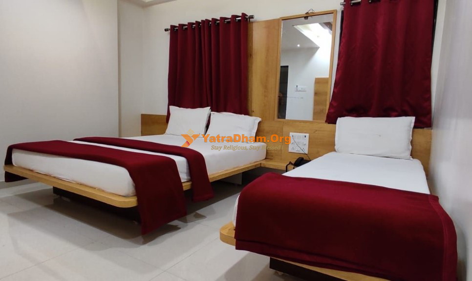 Hotel Shivaay Somnath 3 Bed Room