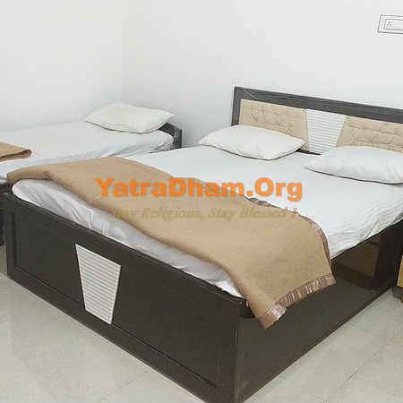 Bagdana Hotel Shivam & Guest House 3 Bed Room