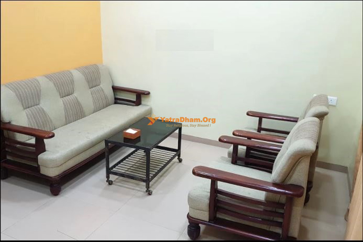 Hotel Shree Abhishek Baramati Waiting Area