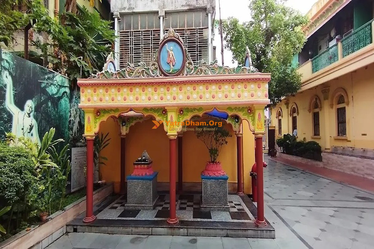 Shri Baman Goswami Gudiya Math Kolkata Math View