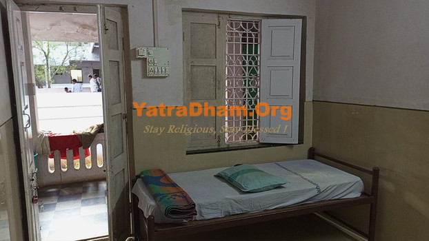 Sri Siddeshwara Annadhana Satram Room