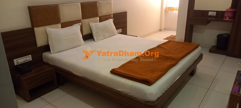 Hotel Siddharth Sidhapur 2 Bed AC Room