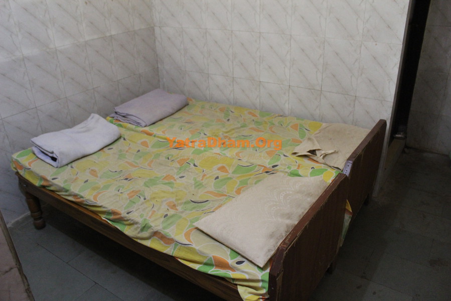 Smt Kashibai Gujarati Leuva Patidar Samaj Dharamshala Room