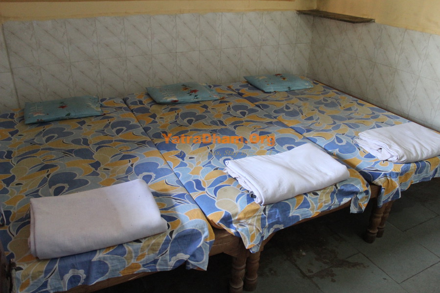 Smt Kashibai Gujarati Leuva Patidar Samaj Dharamshala Room
