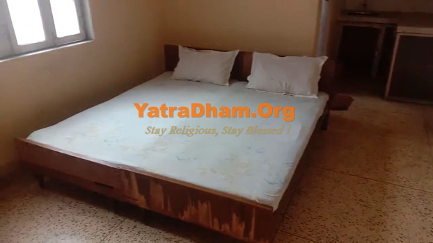Shri Madhavashram Pejawar Mutt Bhavan Ayodhya