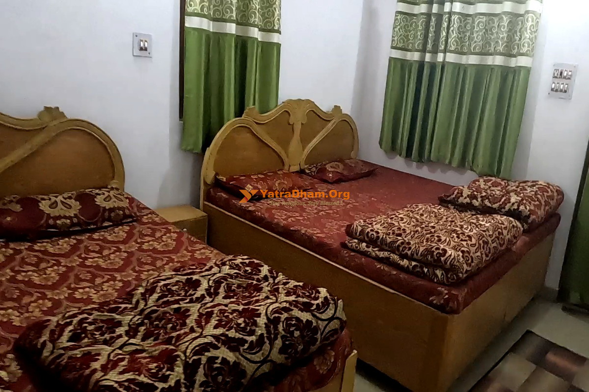 Hotel Nimantran Phata Kedarnath 4 Bed Room