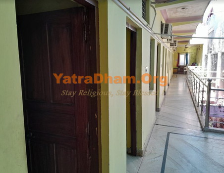 Madhur New Tourist Lodge Srinagar