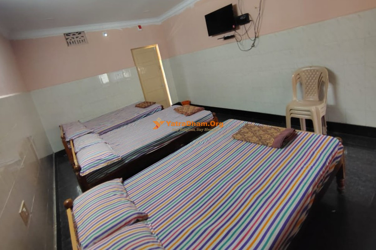 SSVVK ARYA VYSYA Vasavi Nithya Annadana Sathram Trust Kanipakam 6 Bed Room View