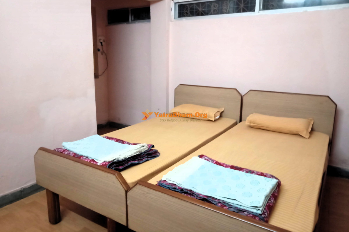 Champaran Sudamapuri Dharamshala 2 Bed Room View