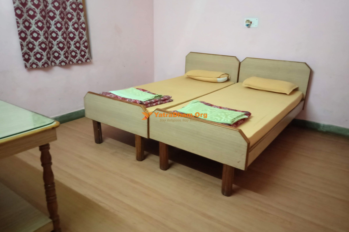 Champaran Sudamapuri Dharamshala 2 Bed Room View