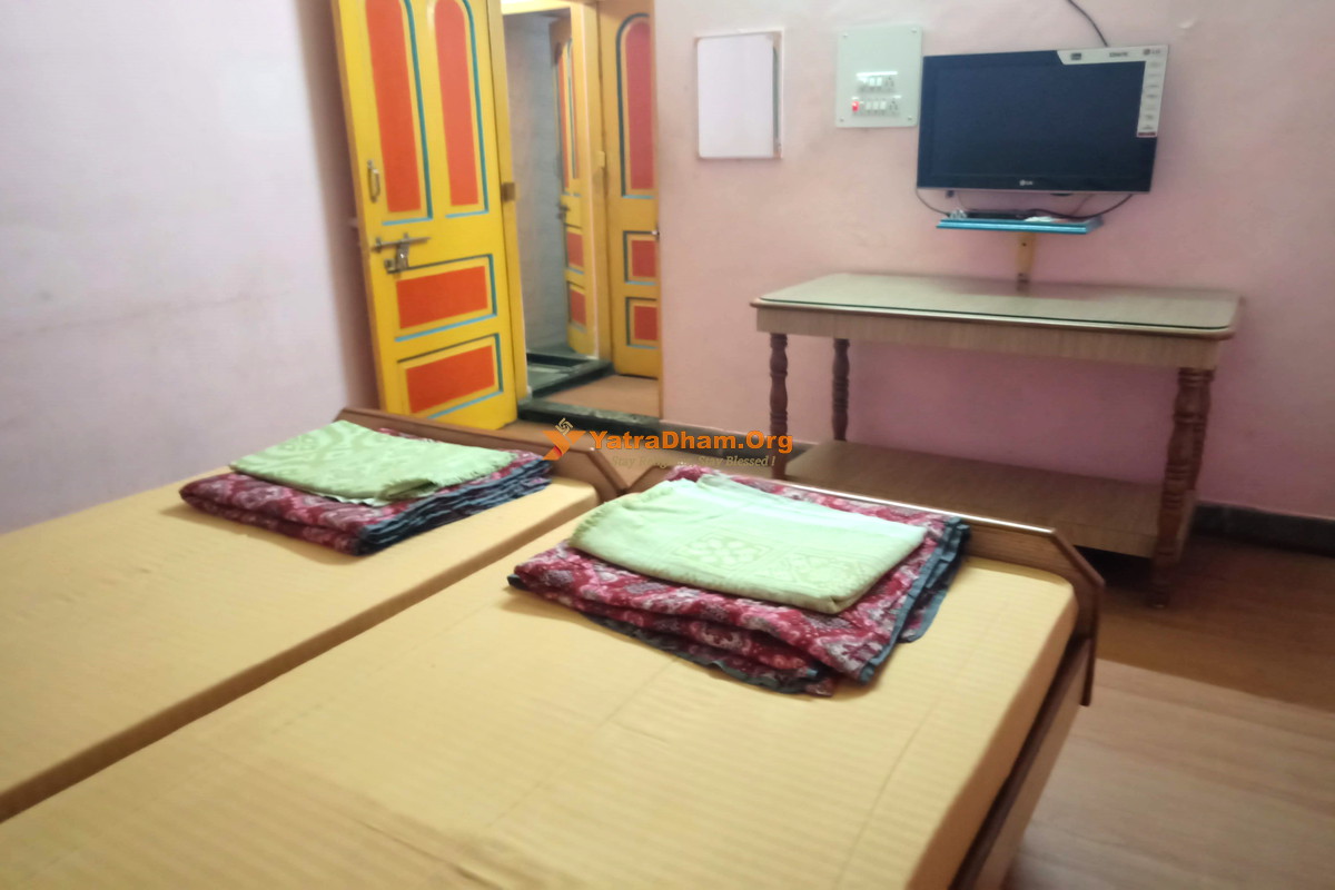 Champaran Sudamapuri Dharamshala 2 Bed Room View