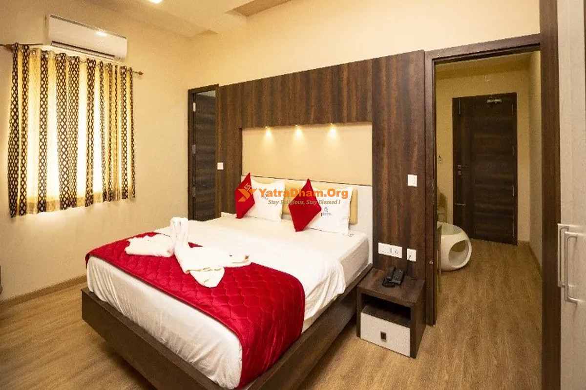Ponnis Hotel -Palani 2 Bed Room View