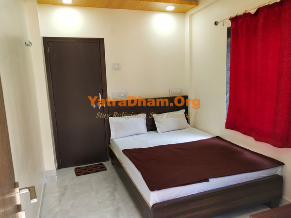 Hotel Suraj Plaza Mahabaleshwar Room