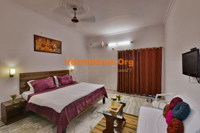 Khajuraho Surya Hotel Room View 3