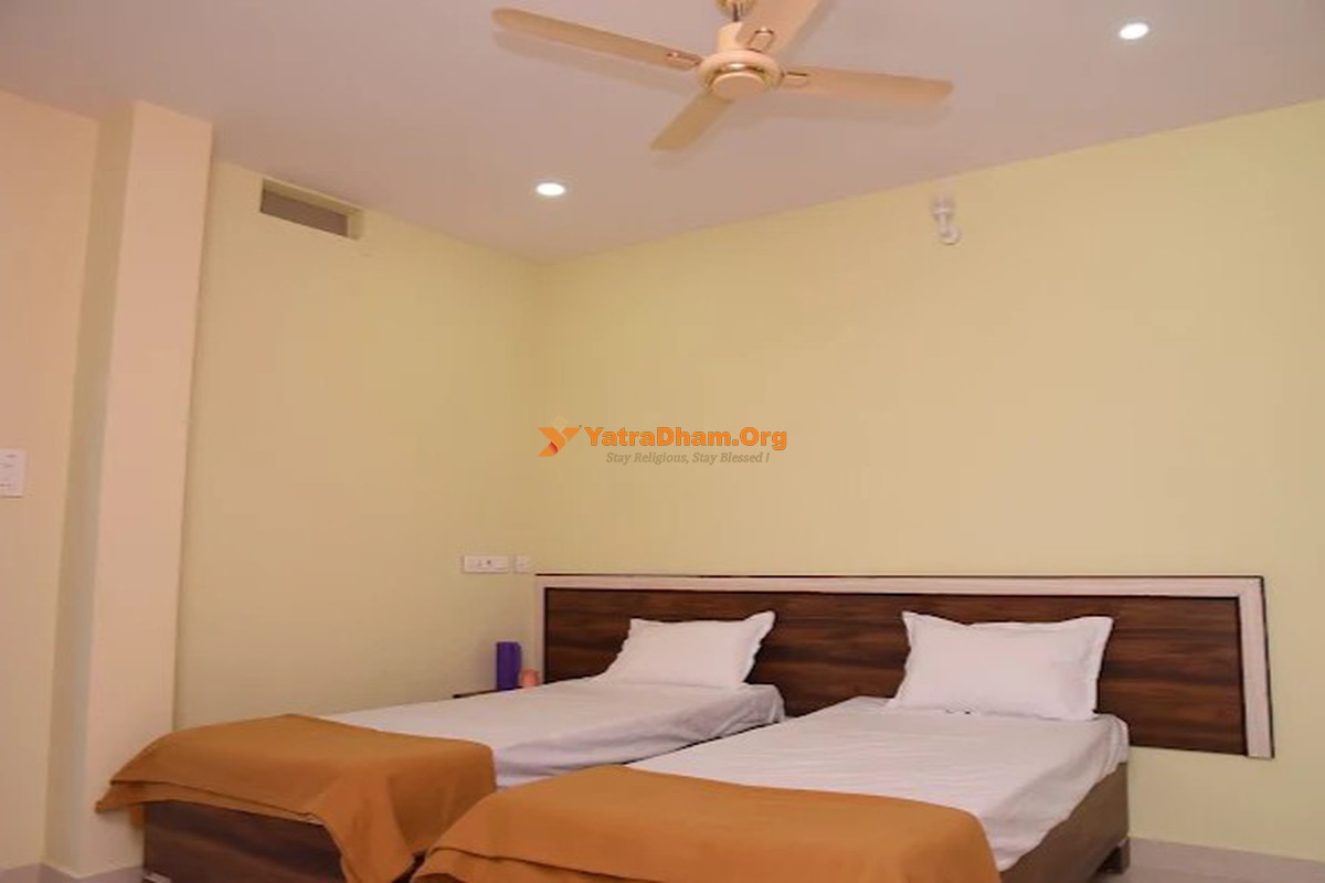 Sai Teja Residency Kanipakam Room View