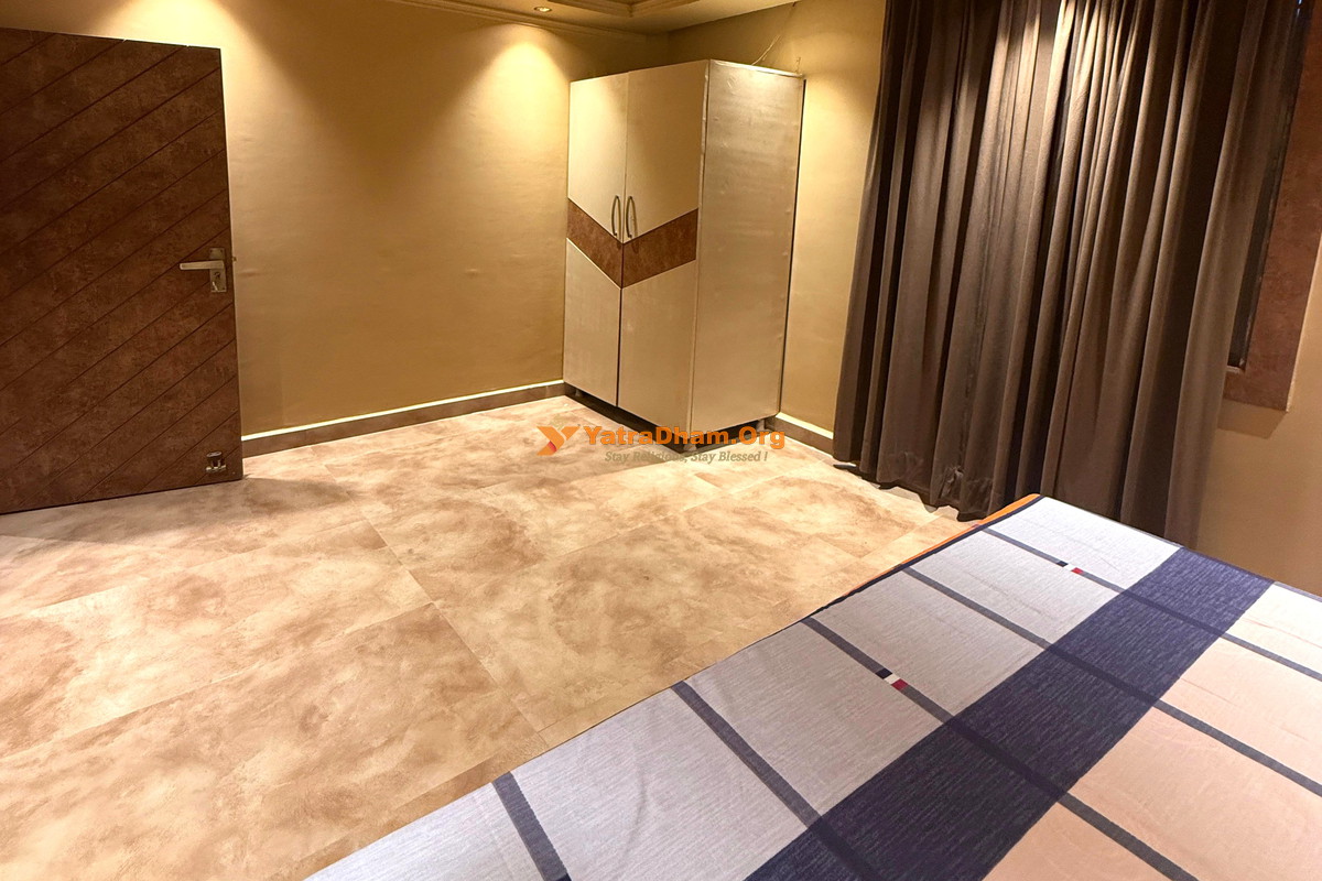 Swami Jagannath Ashram Rishikesh 2 Bed Room View