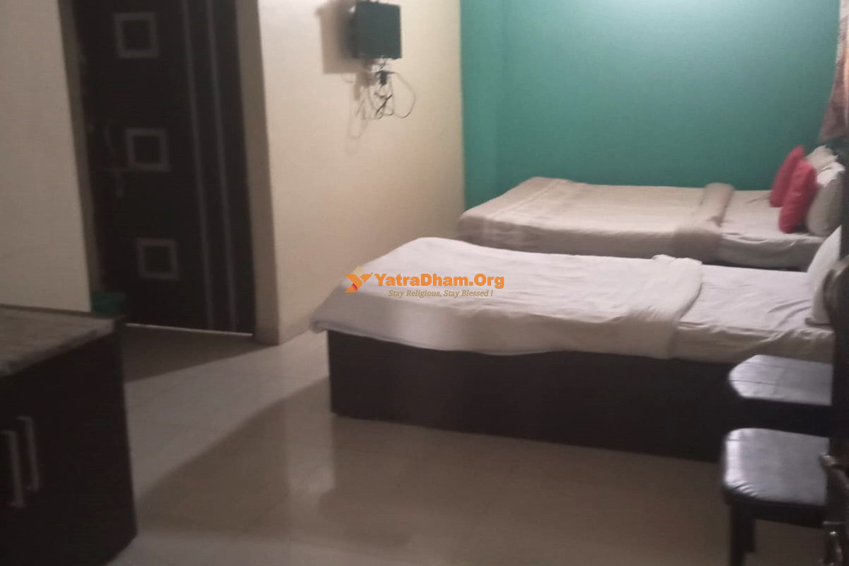 Indore Hotel Mahati 3 Bed Room
