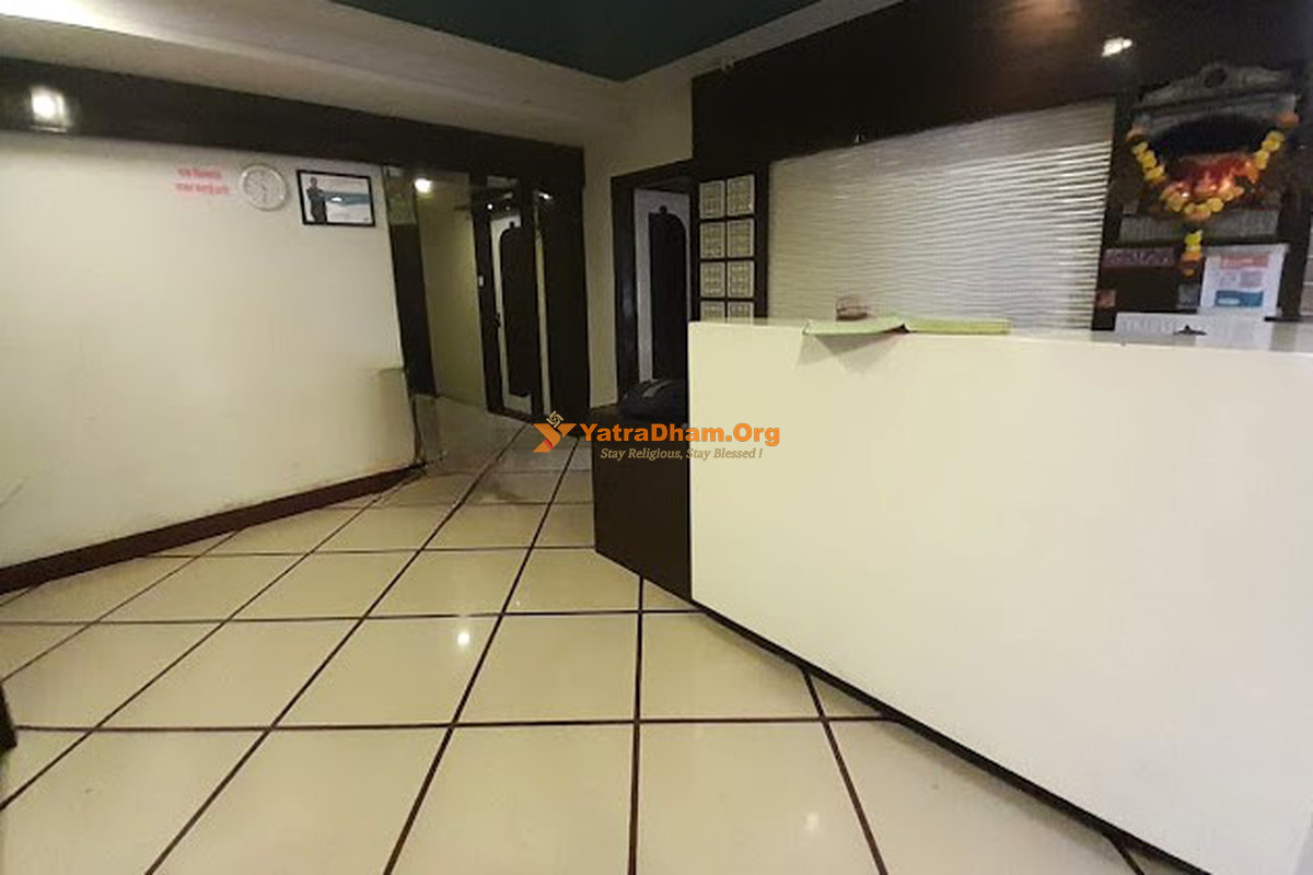 Sai Ganesh Lodging and Boarding Titwala (Thane) Reception Area