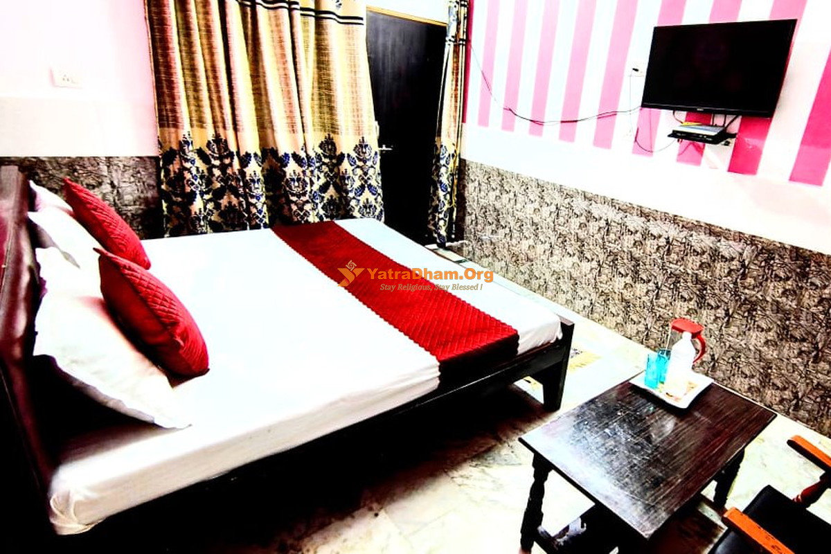 Shri Hari Lodge Ayodhya 2 Bed Room