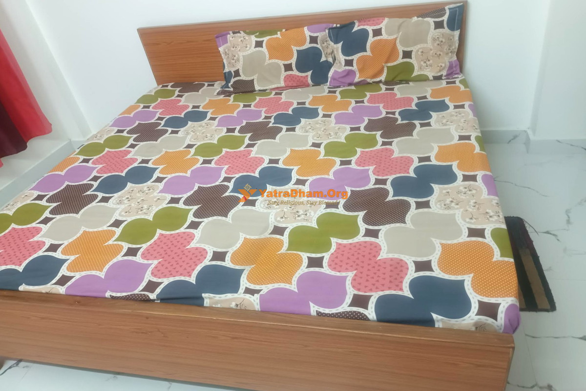 Shashwat Homestay Ayodhya 2 Bed Room