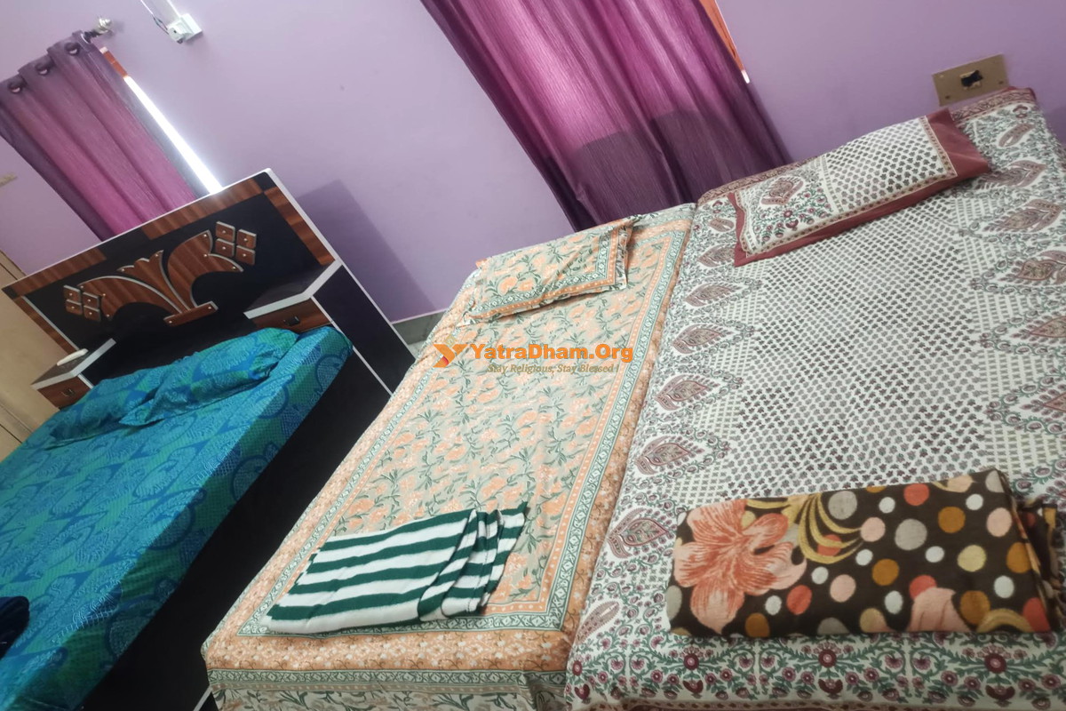 Satwik Home Stay Ayodhya 4 Bed Room