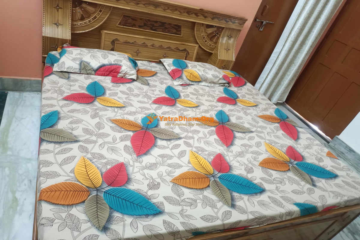 Satwik Home Stay Ayodhya 4 Bed Room