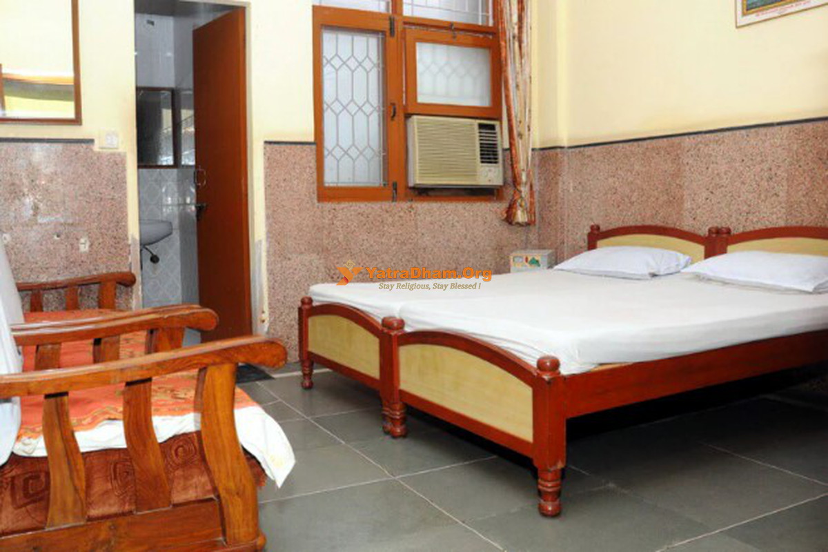 Govardhan Giriraj Dharan Maheshwari Seva Trust 2 Bed Room View