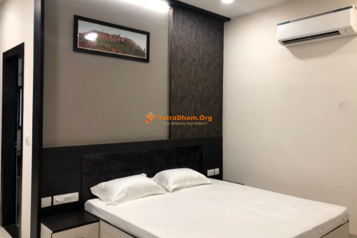 Govardhan Giriraj Dharan Maheshwari Seva Trust 2 Bed Room View