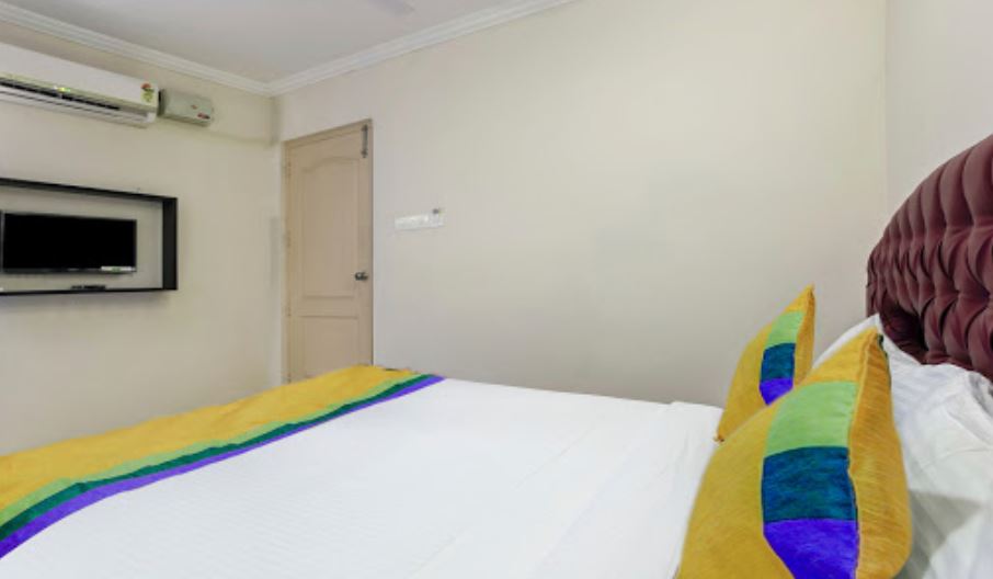 Trivandrum - YatraDham Rooms 906 (Treebo Trip Royal inn ) 