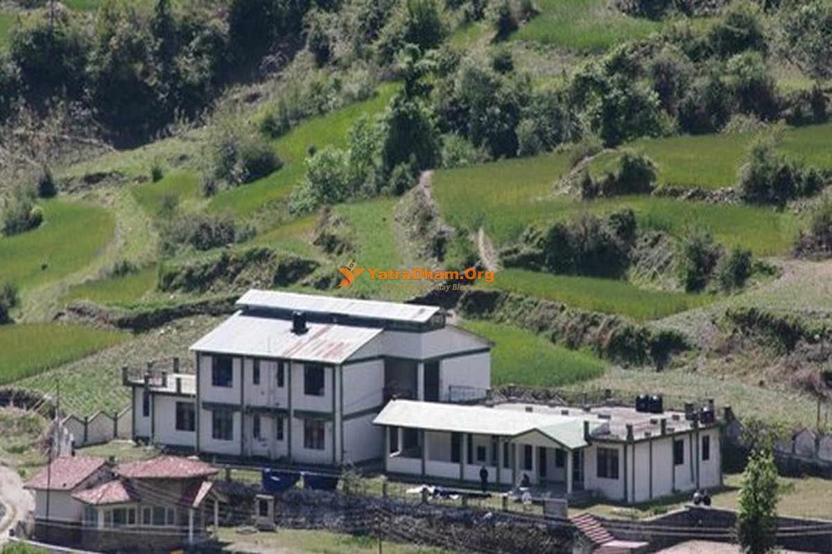 Hotel Barsu (GMVN) Barsu Building View