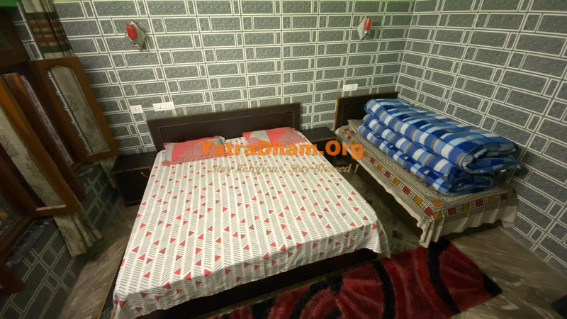 Hotel Dev Bhumi Ukhimath Room