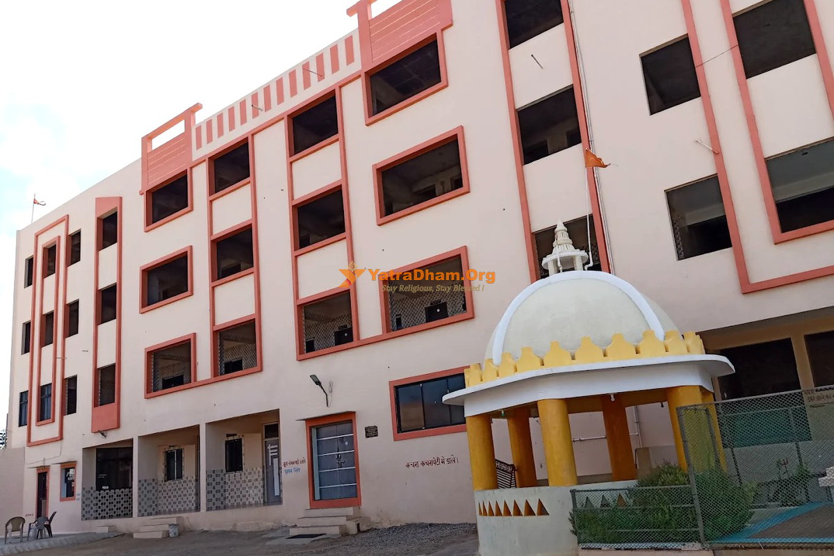 Sanyas Ashram Dwarka Room