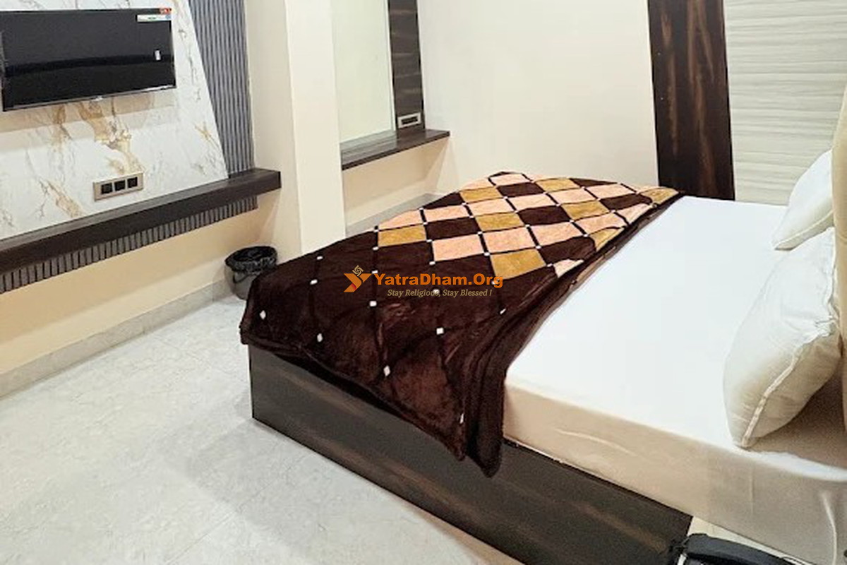 Baglamukhi Hilton Hotel & Restaurant - Datia 2 Bed Room View