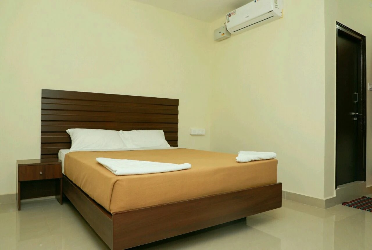 R Banquets Vikarabad(Ananthagiri) Room view