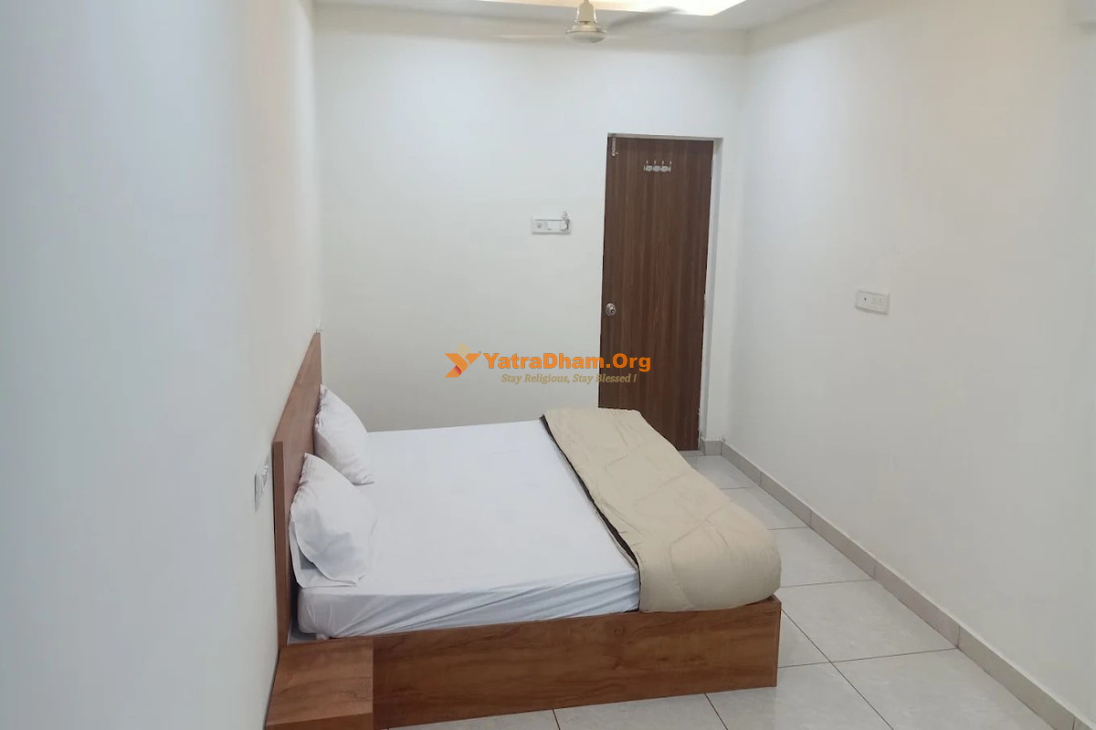 Hotel Vinayak Chotila Room