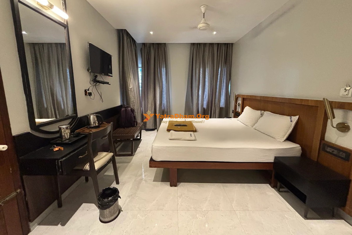 Hotel Shree Junagadh 2 Bed Room
