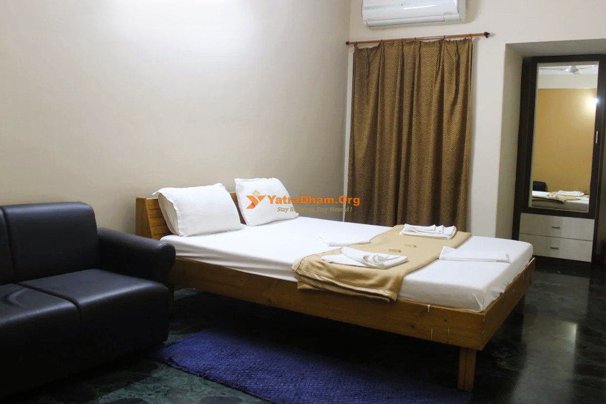 Hotel Sahyadri Trimbakeshwar Room
